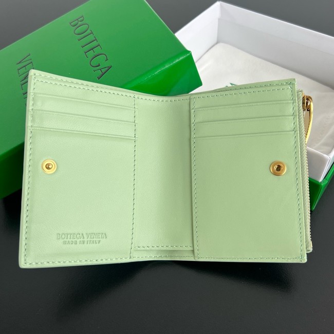 Bottega Veneta Intrecciato Small Bi-Fold Wallet 742330 green