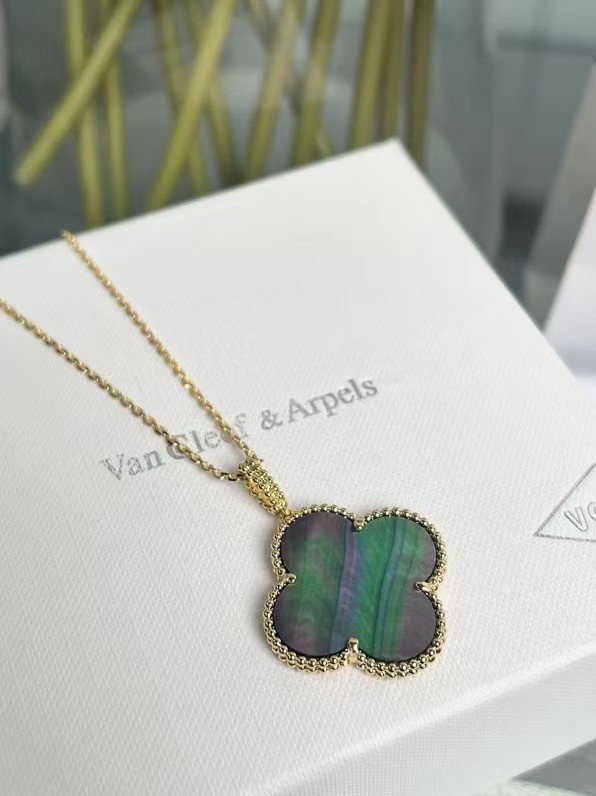 Van Cleef & Arpels Necklace CE15896