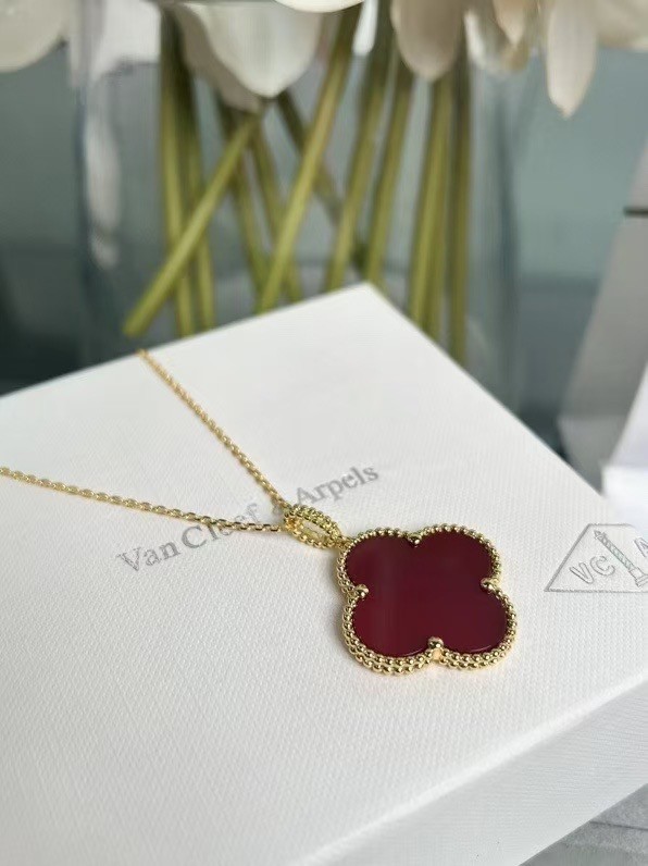 Van Cleef & Arpels Necklace CE15897