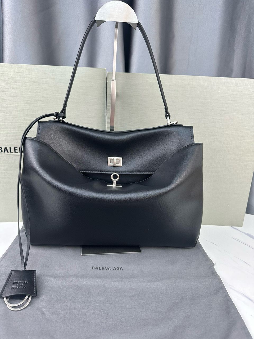 Balenciaga Rodeo Medium Handbag in black smooth calfskin 9027 aged-silver hardware