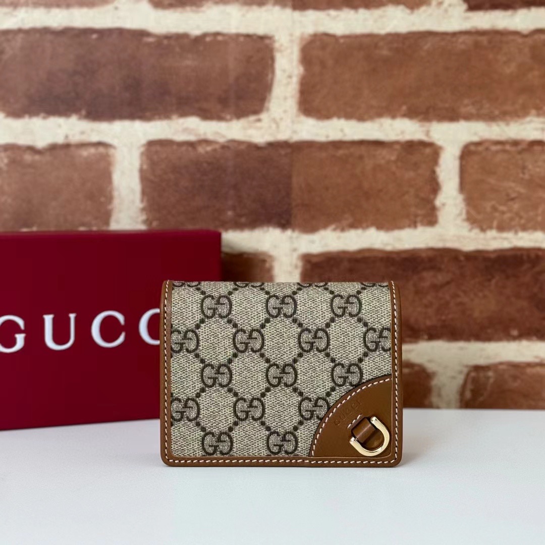 Gucci GG EMBLEM MINI WALLET 820692 browb