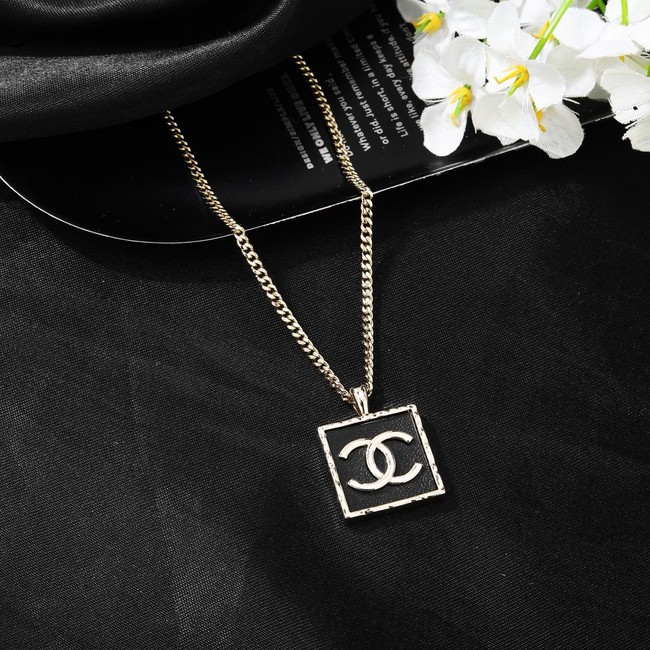 Chanel necklace CE16281