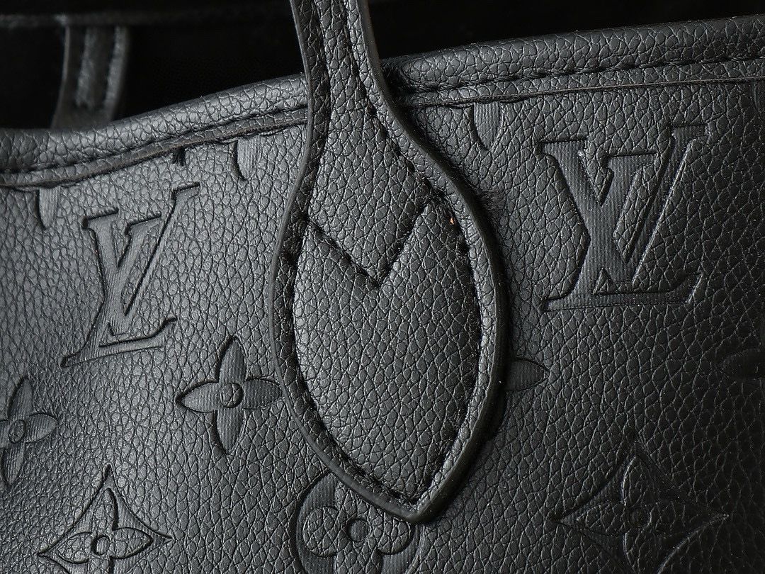 Louis Vuitton LV x TM Neverfull MM M13675 Black