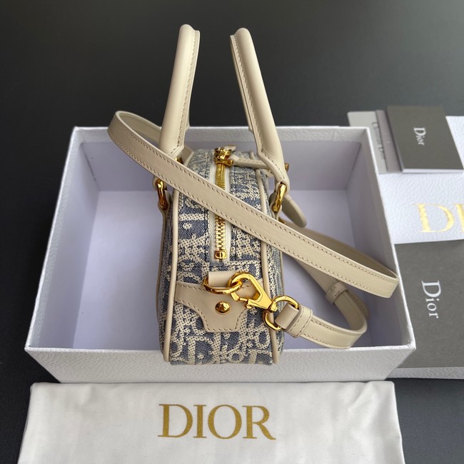 D-Vibe East-West Nano Bag Dior Oblique Jacquard S2388UTZQ Light Biscuit Smooth Calfskin