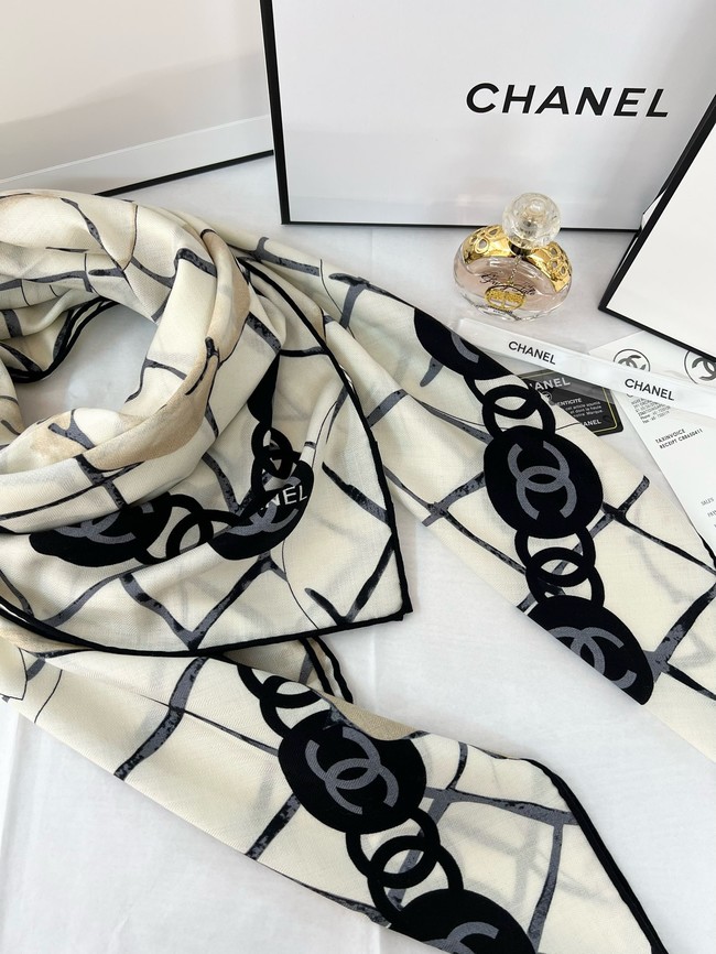 Chanel Shawl Cashmere and Silk 06389