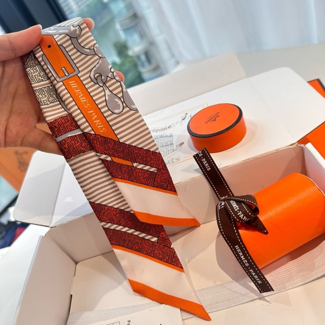 Hermes Silk Twilly scarf H06379