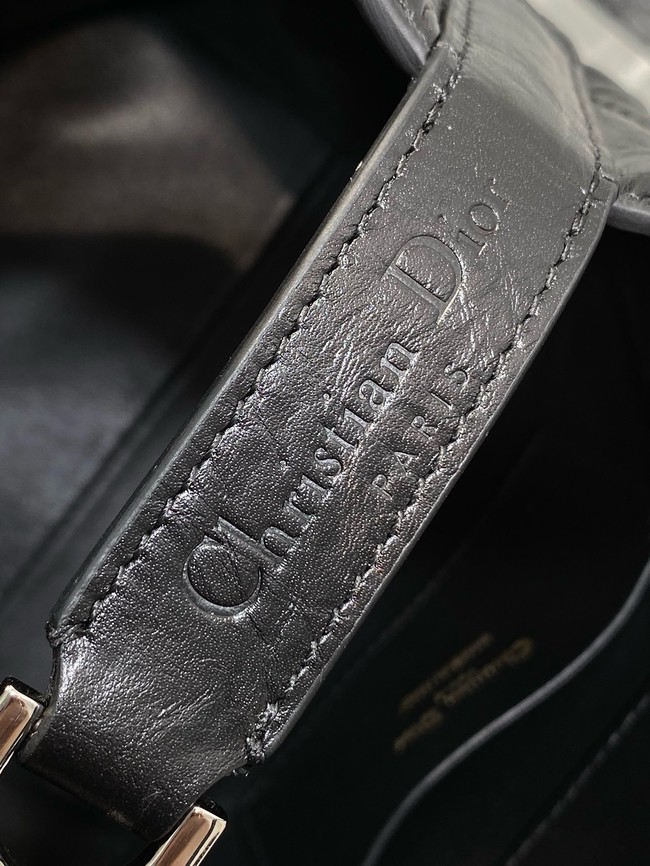 Small Dior Toujours Vertical Tote Bag Macrocannage Crinkled Calfskin M2835 black & Silver