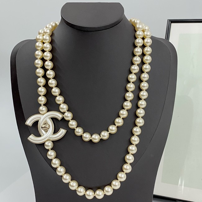 Chanel necklace CE81642