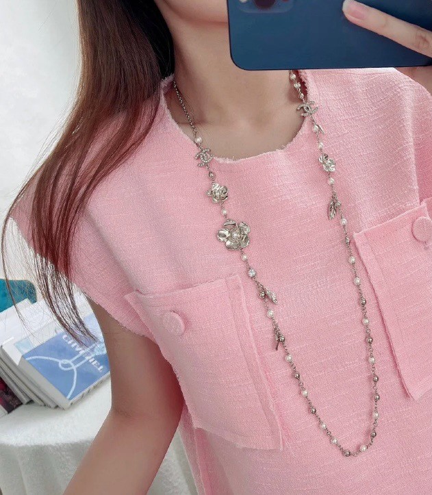 Chanel necklace CE81651