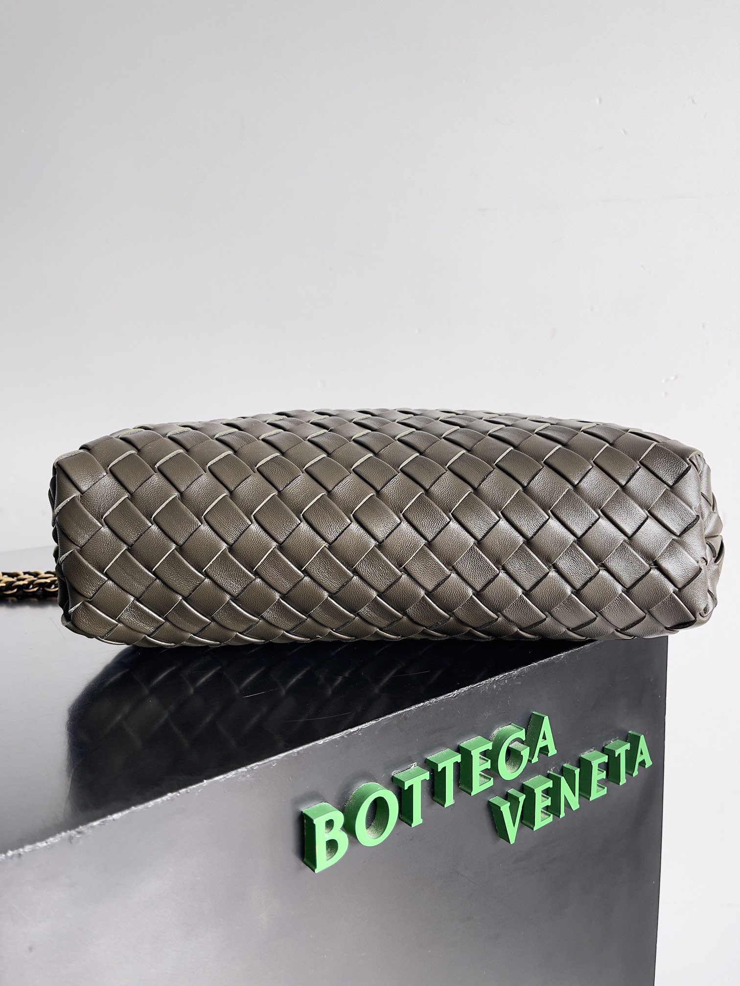 Bottega Veneta Lauren 1980 785807 Khaki Green Bottega Veneta Lauren 1980 785807 Khaki Green