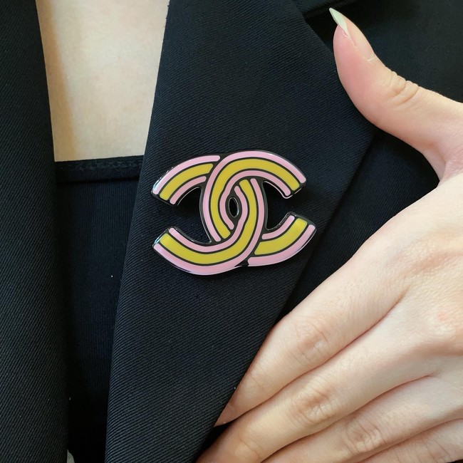 Chanel brooch CE81774