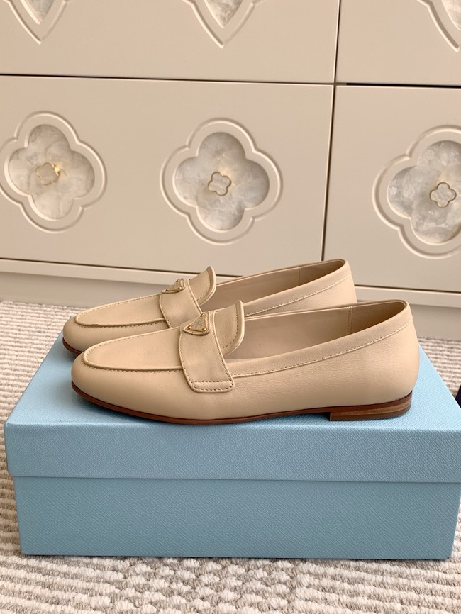 Prada leather loafers 87199-1
