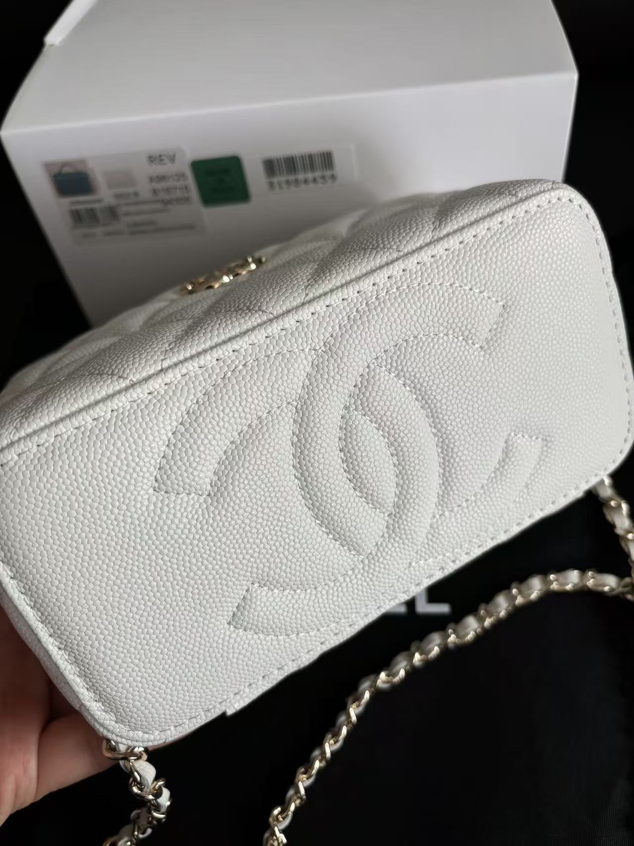 Chanel 25C Original Caviar Leather A96125 White