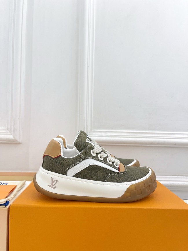 Louis Vuitton Trainer Sneaker 87213-3