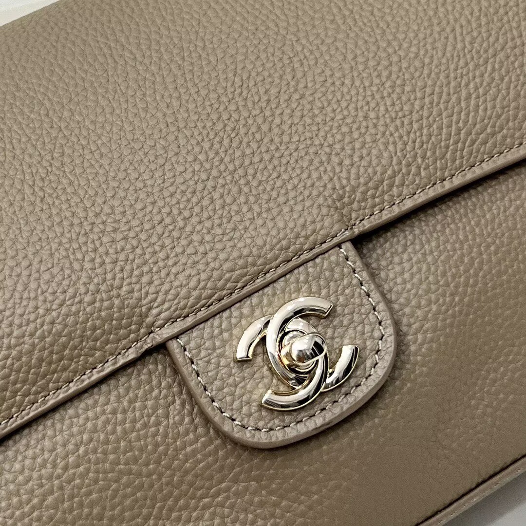 Chanel 26SS Original Leather Tote Shopping Bag 1A013 Gray Chanel 26SS Original Leather Tote Shopping Bag 1A013 Gray