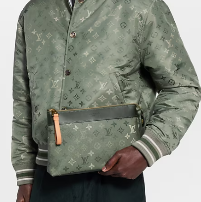 Louis Vuitton Pochette Voyage Souple M26970 Khaki