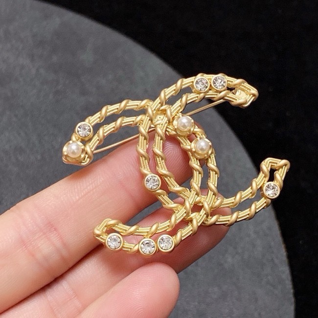 Chanel brooch CE81873