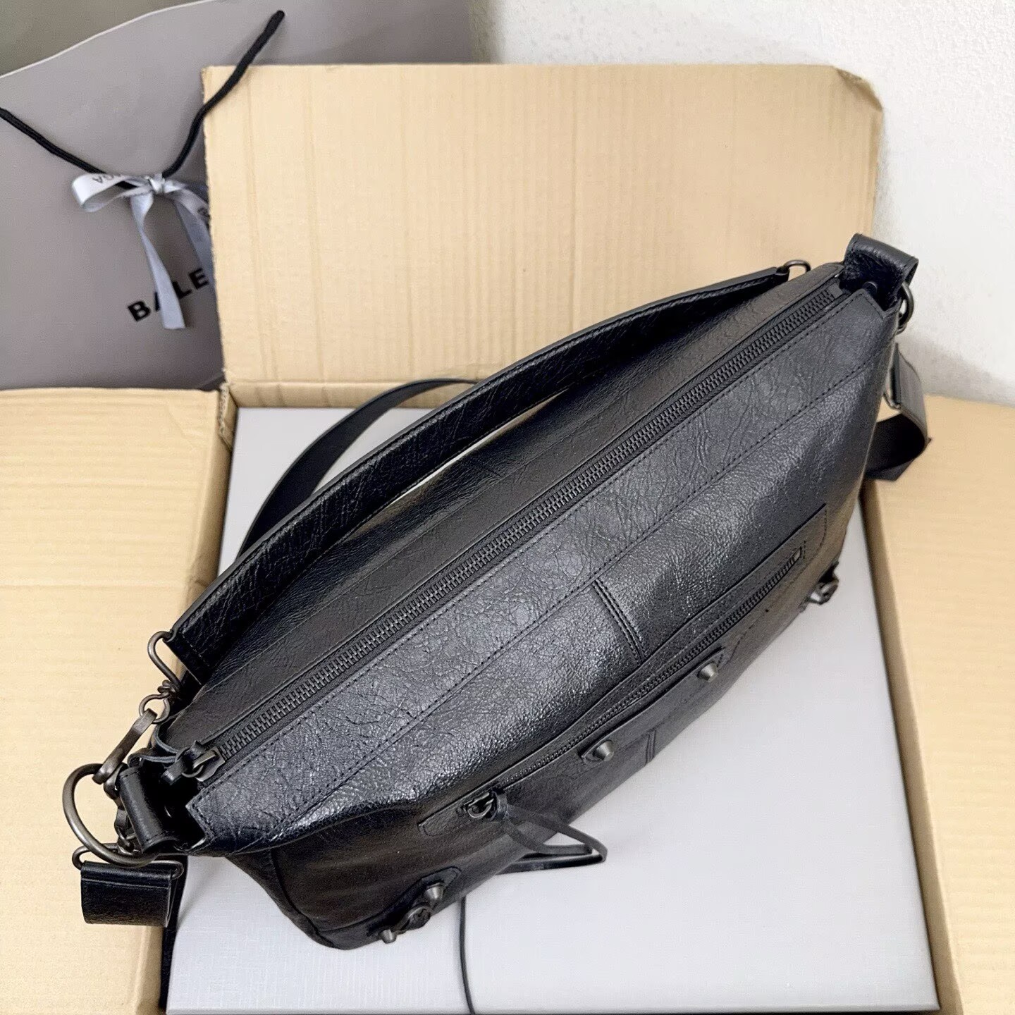 Balenciaga Original Leather Handbag 2185 Black Balenciaga Original Leather Handbag 2185 Black