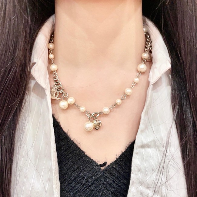 Chanel necklace CE81977