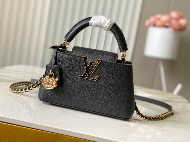 Louis Vuitton Capucines BB M27301 black